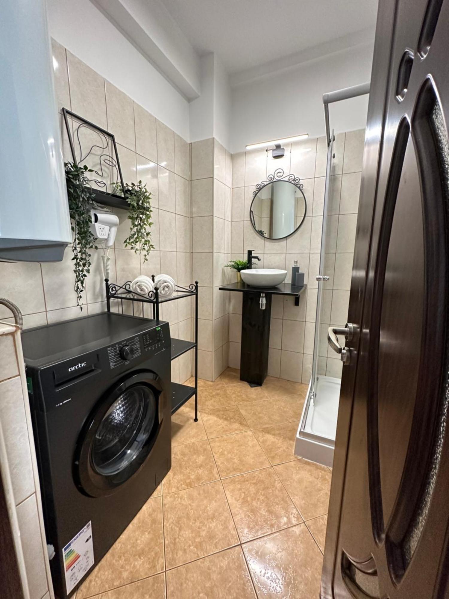 Central Studio Sapphire Bucureşti